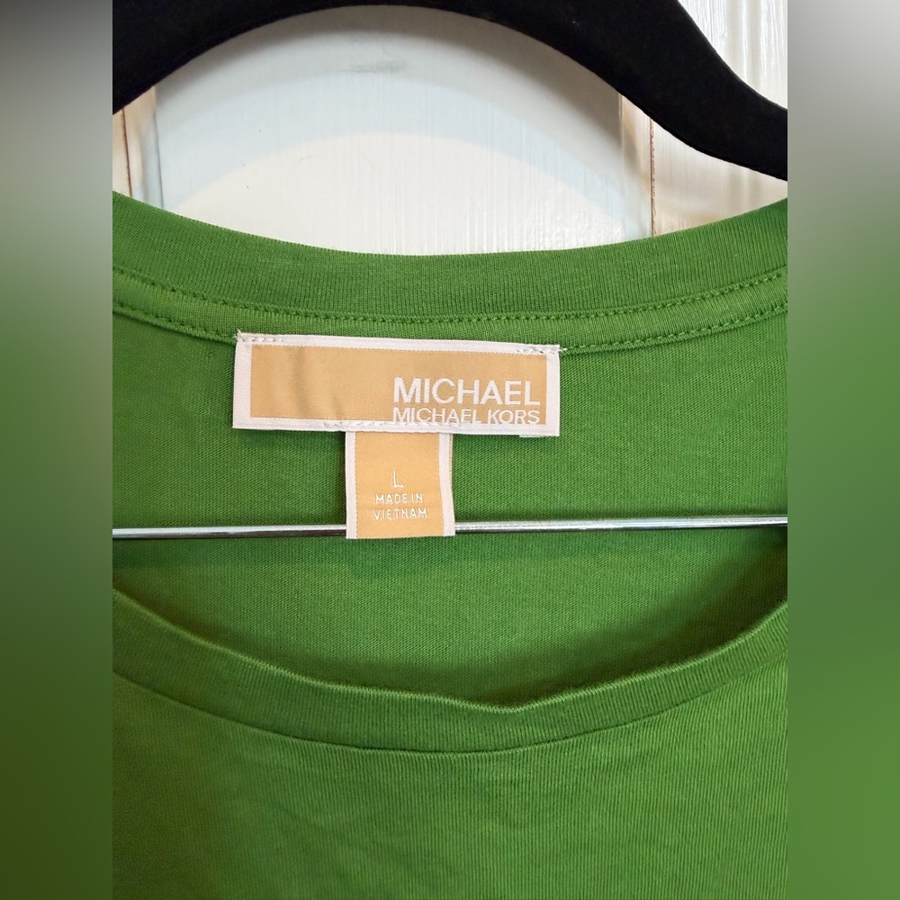 Like New Michael Kors Green Ruffle Sleeve Shirt Size L - Picture 4 of 5